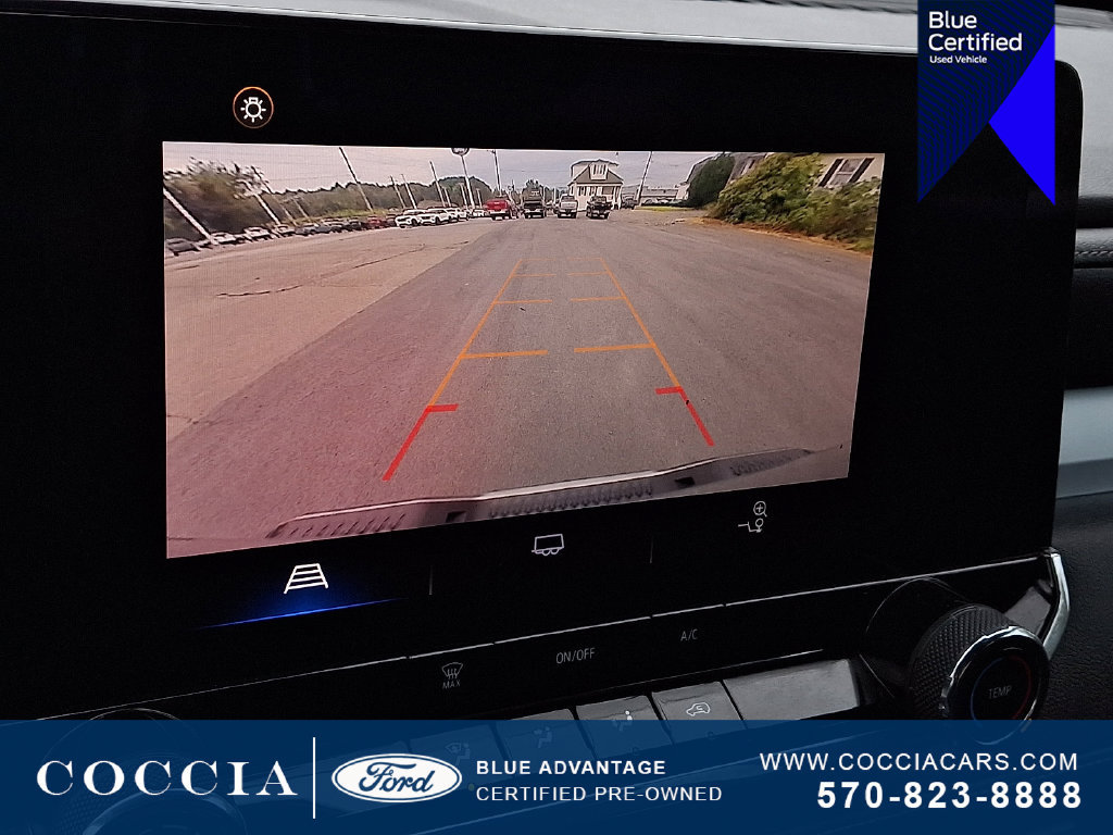 Used 2023 Chevrolet Colorado LT AWD/4WD image 19