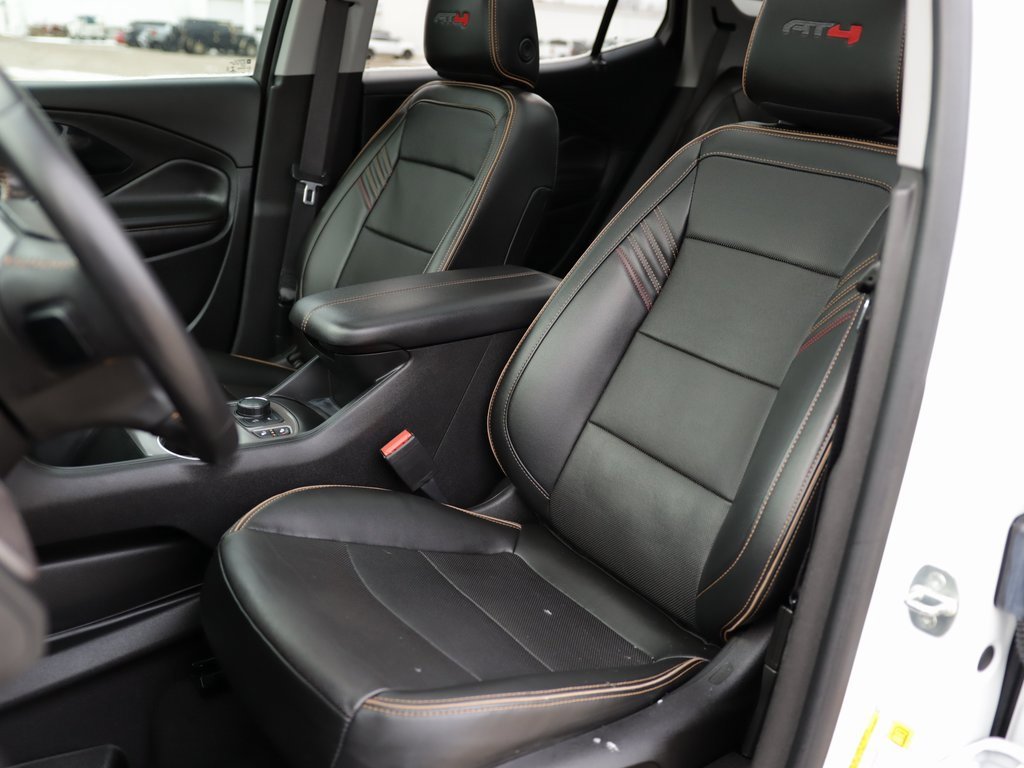 Used 2022 GMC Terrain AT4 image 22