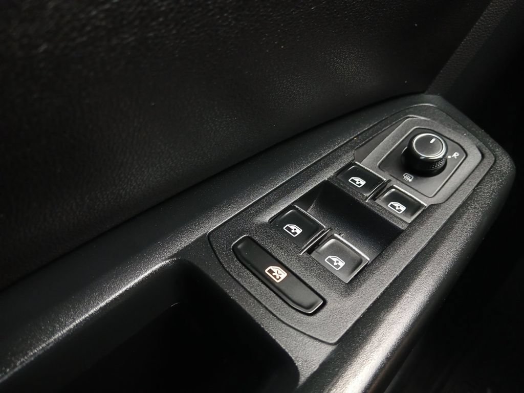Used 2018 Volkswagen Atlas SE AWD/4WD image 21