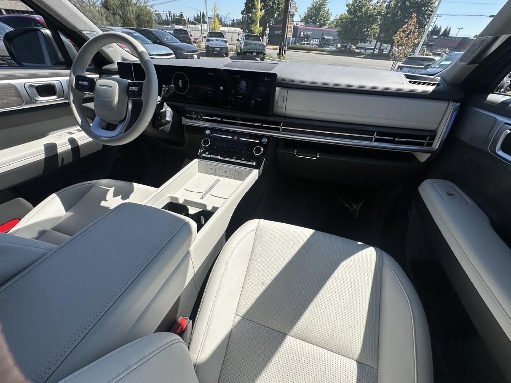 Used 2025 Hyundai Santa Fe Limited image 16