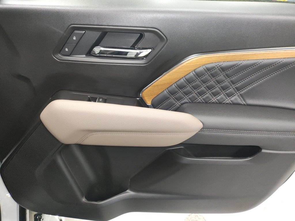New 2026 GMC Canyon Denali AWD/4WD image 9
