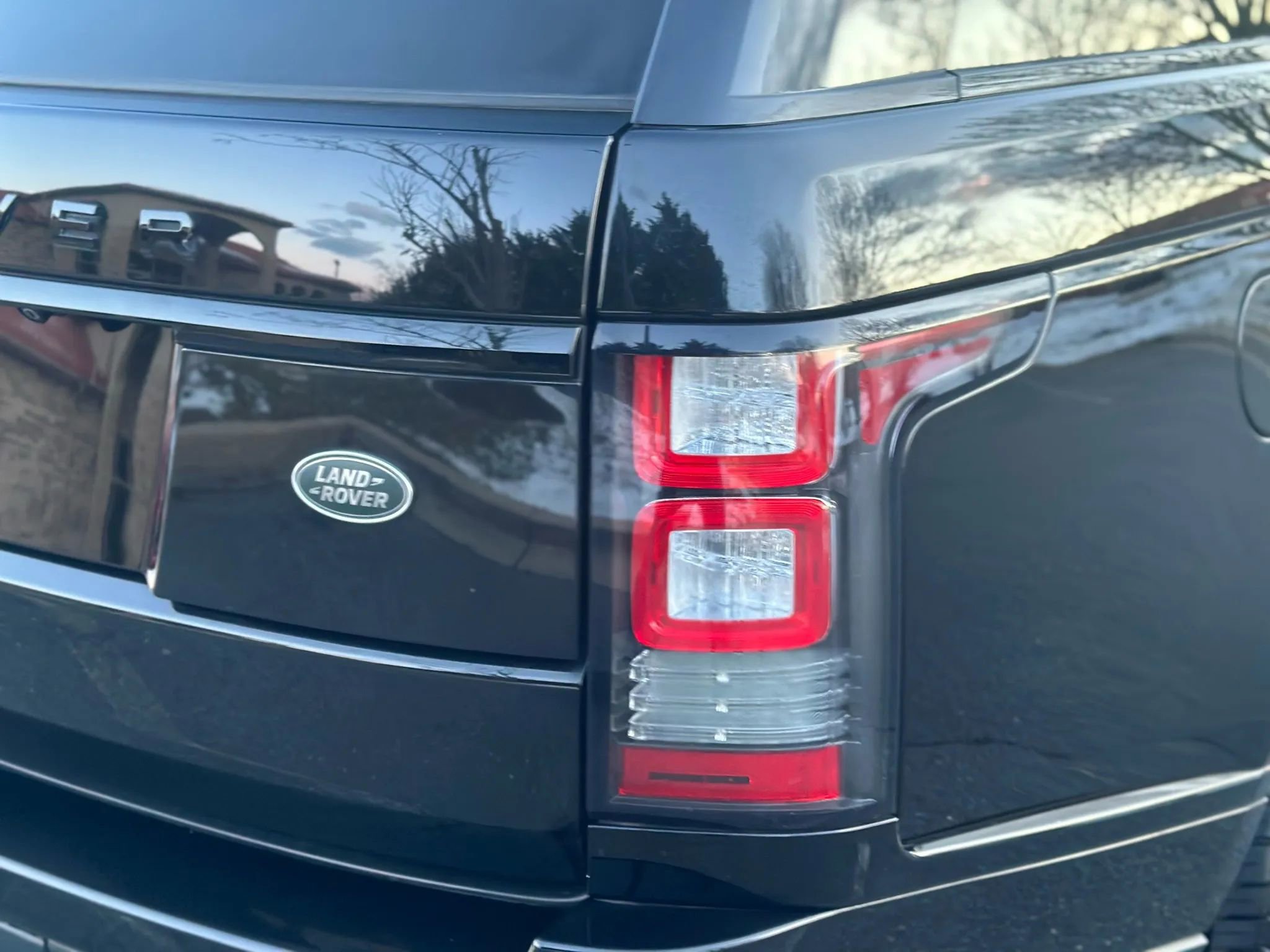 Used 2015 Land Rover Range Rover Supercharged image 68