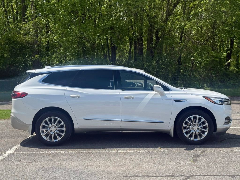 Used 2021 Buick Enclave Premium w/ Sun and Sites Package AWD/4WD image 6