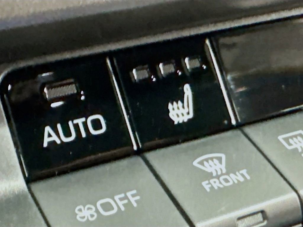 Used 2025 Toyota Camry XSE FWD image 21
