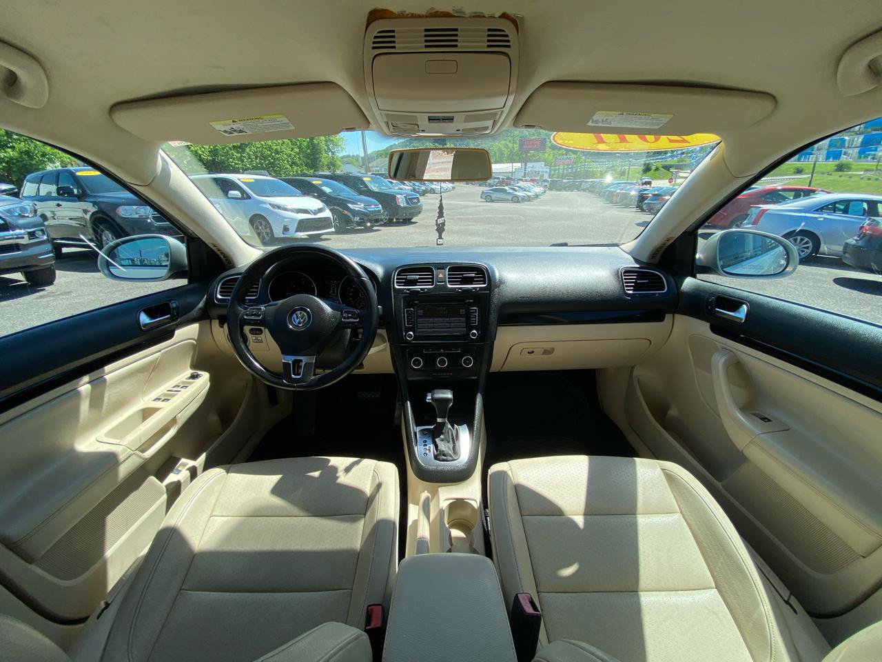 Used 2011 Volkswagen Jetta TDI FWD image 19