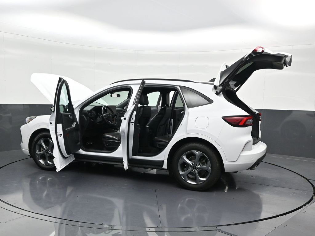 Used 2023 Ford Escape ST-Line w/ Tech Pack #1 image 35