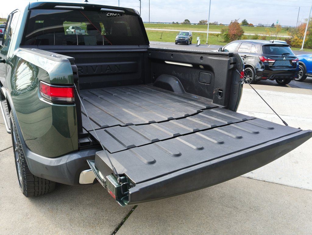 Used 2022 Rivian R1T Launch Edition AWD/4WD image 22