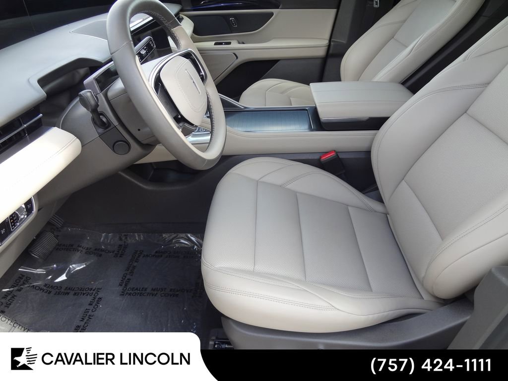 Certified 2025 Lincoln Nautilus Premier image 6
