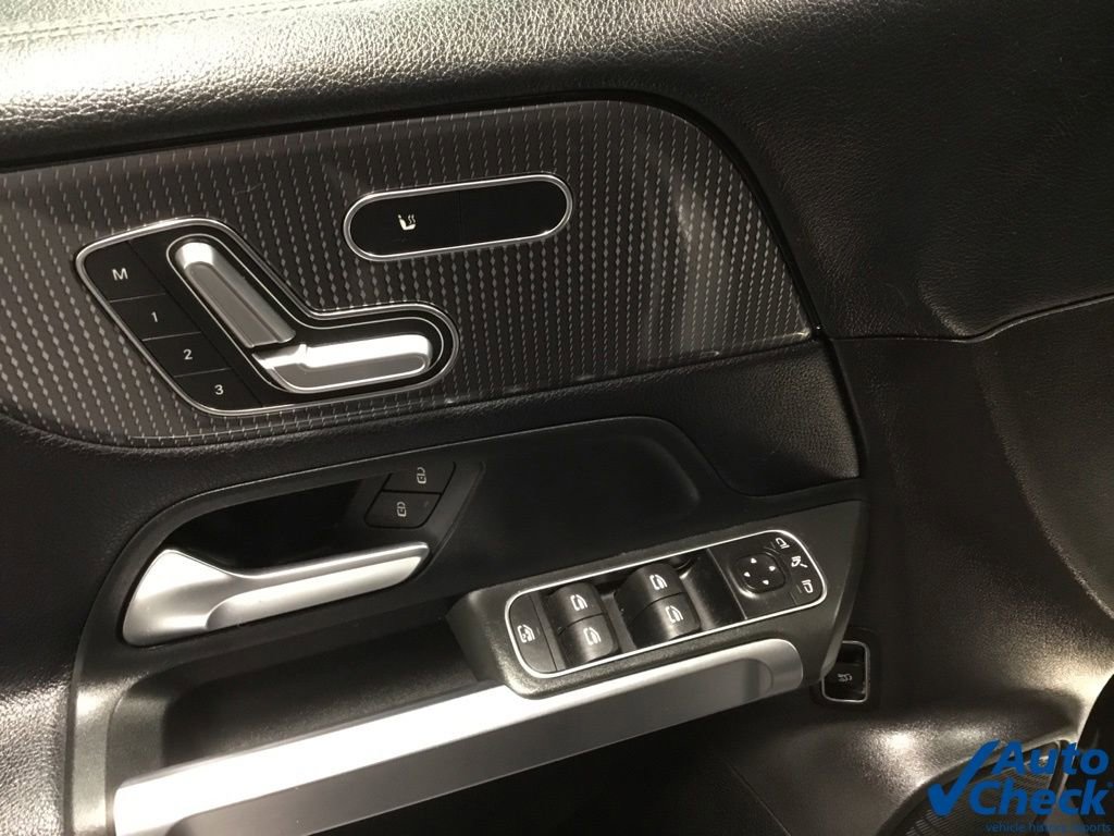 Used 2020 Mercedes-Benz GLB 250 4MATIC image 20