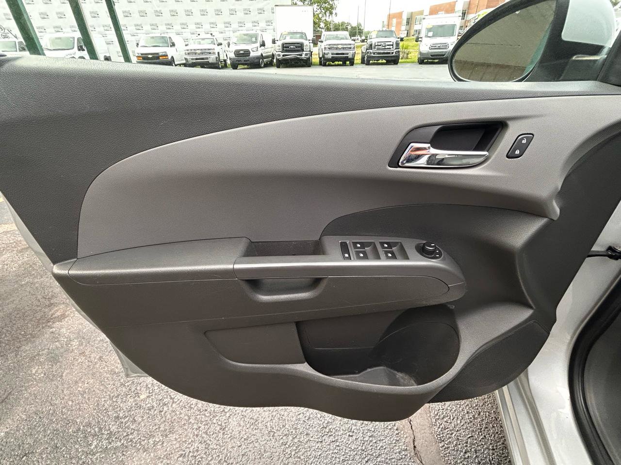 Used 2017 Chevrolet Sonic LT image 15