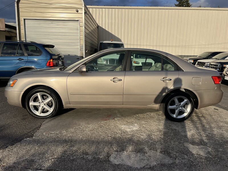 Used 2006 Hyundai Sonata V6 FWD image 2