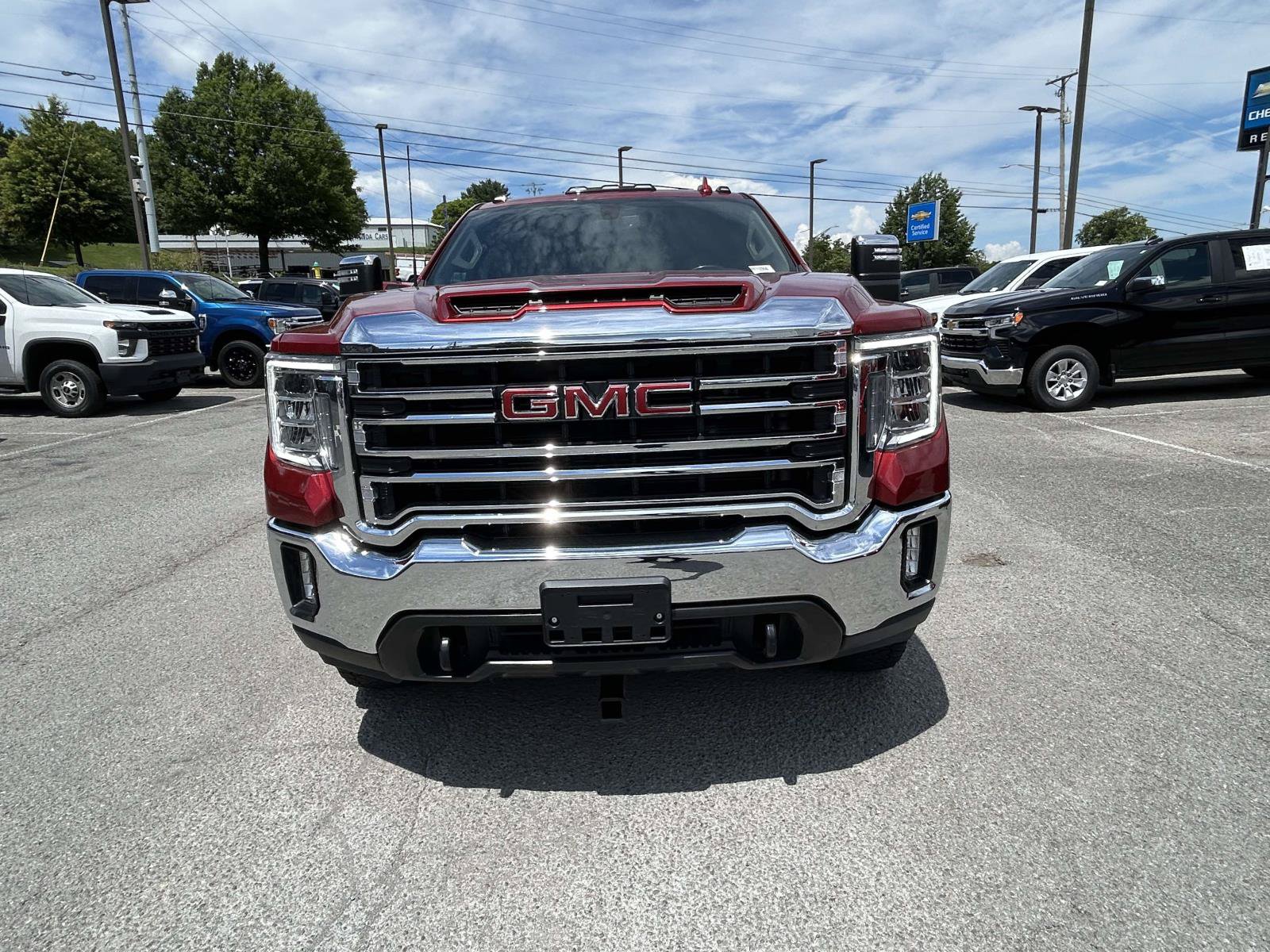 Used 2023 GMC Sierra 2500 SLT w/ SLT Convenience Package AWD/4WD image 8