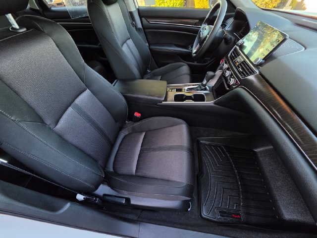 Used 2020 Honda Accord EX image 24