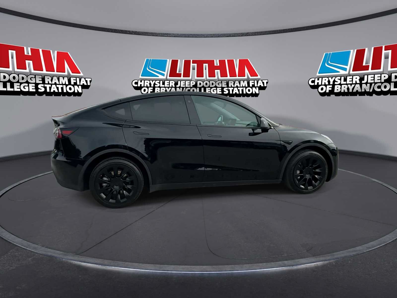 Used 2023 Tesla Model Y Long Range AWD/4WD image 8