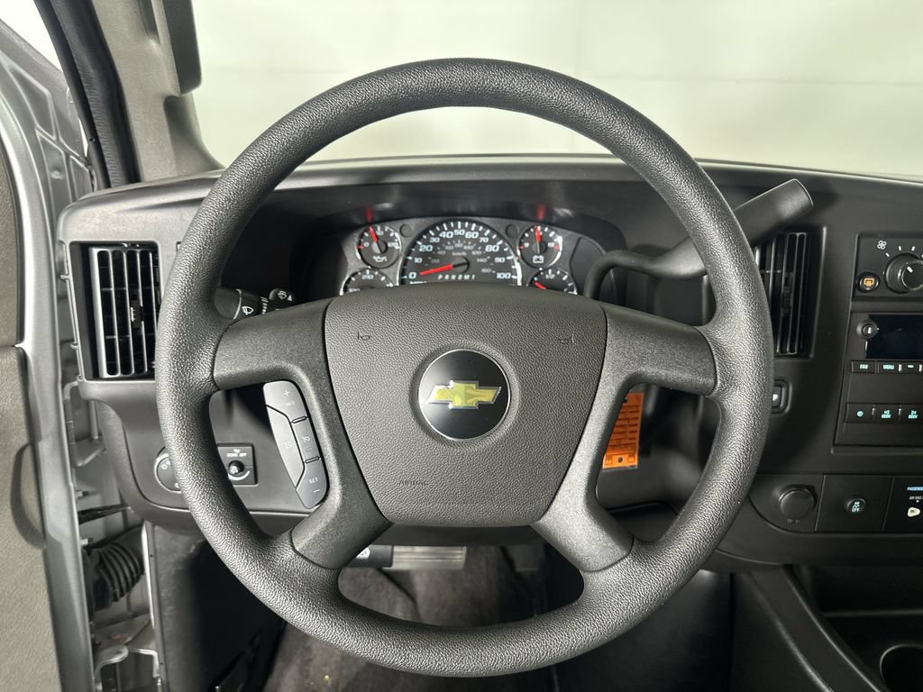 Used 2025 Chevrolet Express 2500 LT w/ LT Preferred Equipment Group RWD image 14