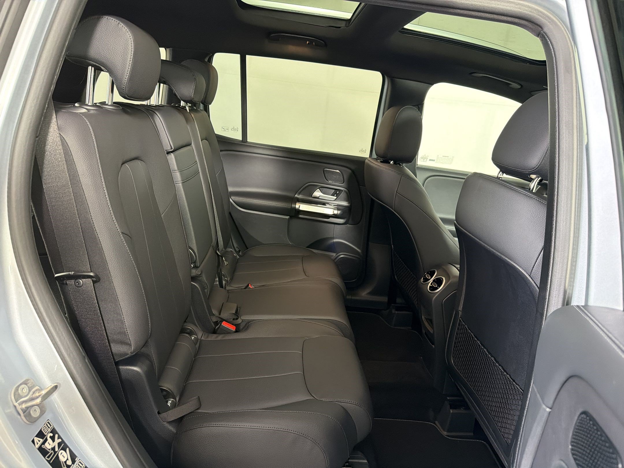 Used 2026 Mercedes-Benz GLB 250 4MATIC image 30