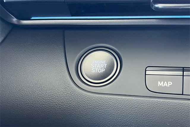 New 2025 Hyundai Elantra SEL image 22