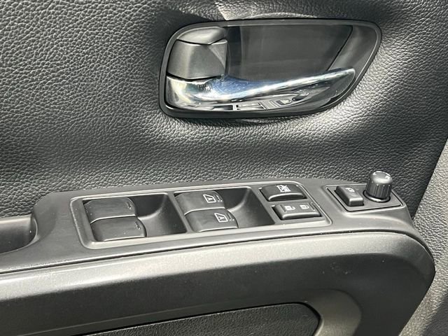 Used 2021 Nissan Titan PRO-4X w/ Pro-4x Convenience Package image 19