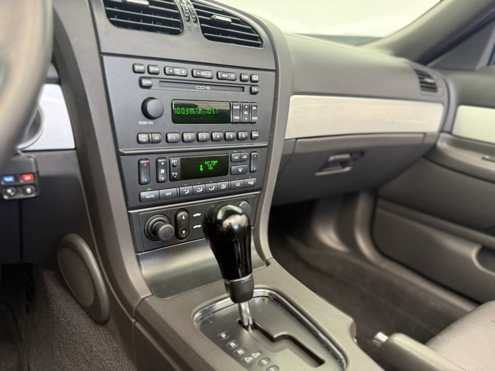 Used 2002 Ford Thunderbird RWD image 19