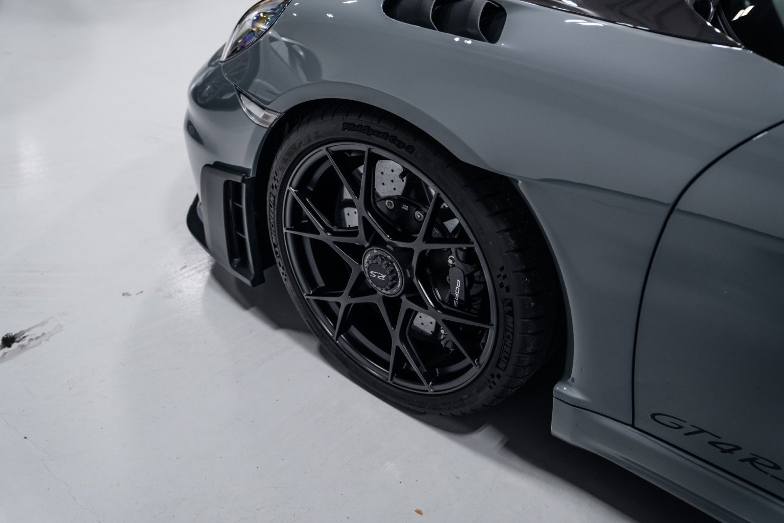 Used 2025 Porsche 718 Cayman GT4 RS image 16