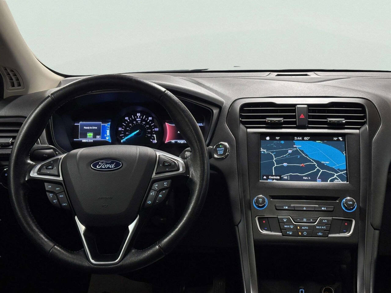 Used 2018 Ford Fusion SE w/ Equipment Group 601A image 24