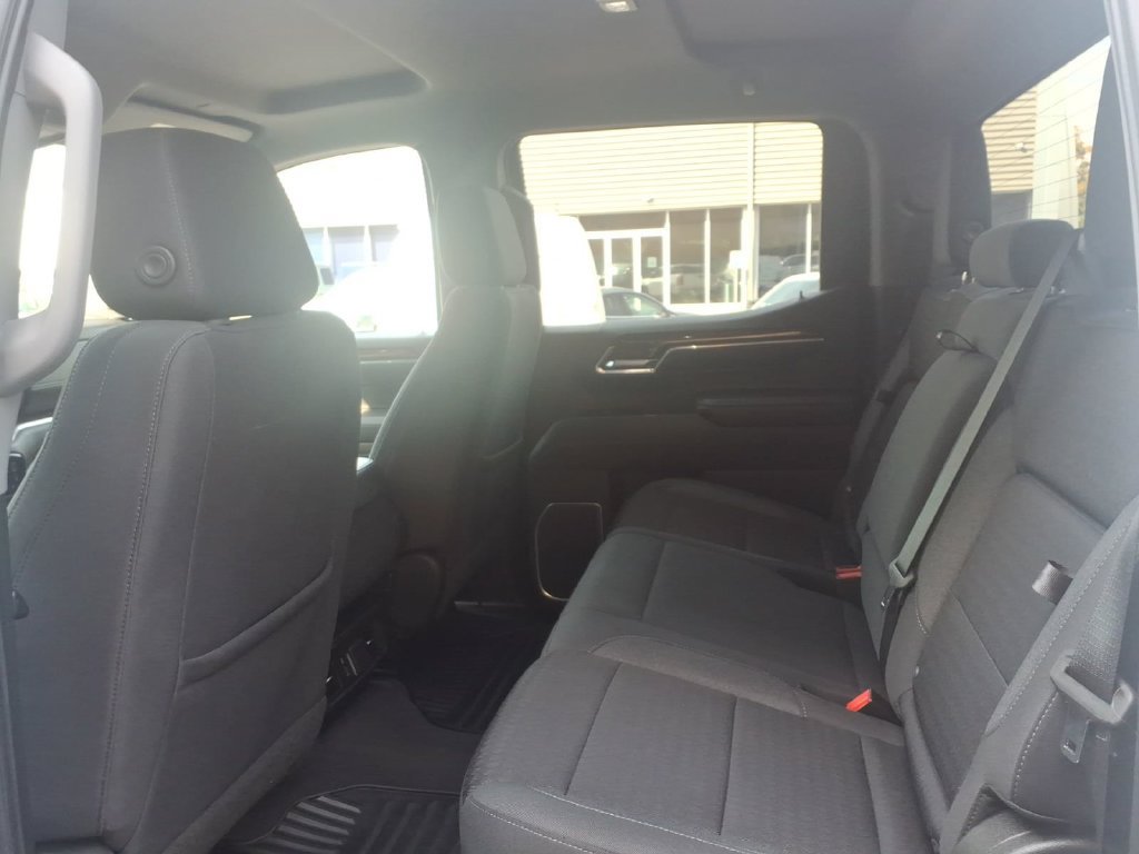 Used 2023 GMC Sierra 1500 Elevation AWD/4WD image 13