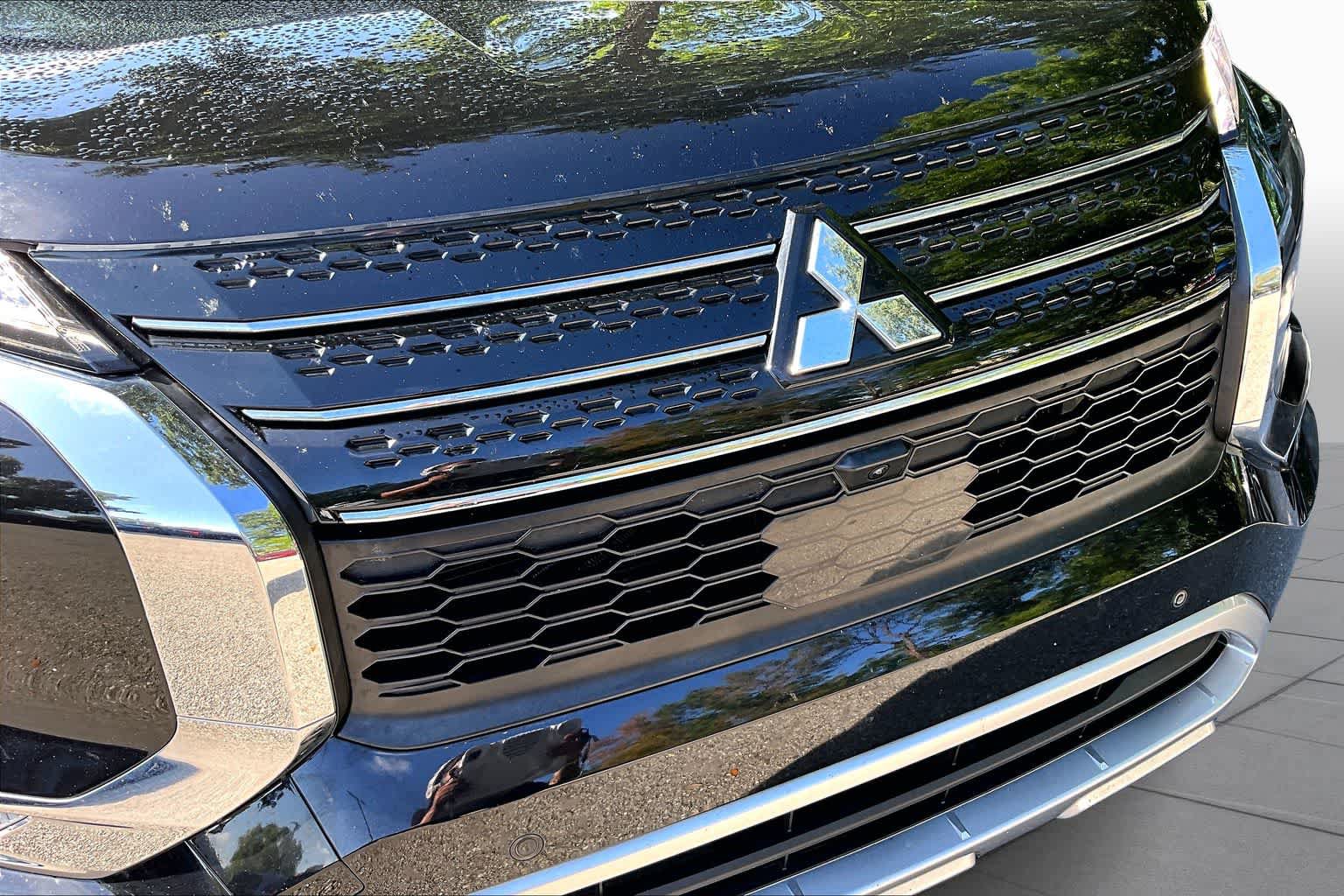 Used 2024 Mitsubishi Outlander SE FWD image 31