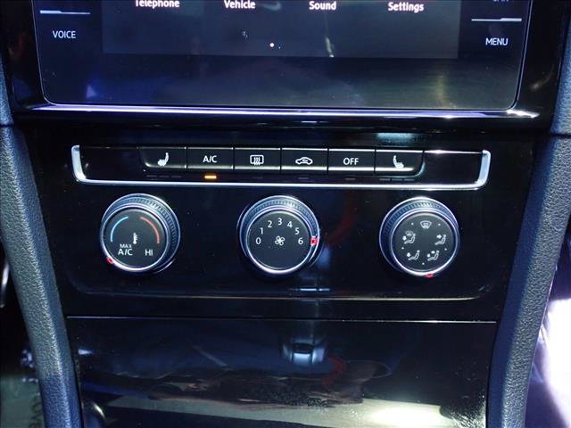 Used 2018 Volkswagen GTI SE FWD image 20