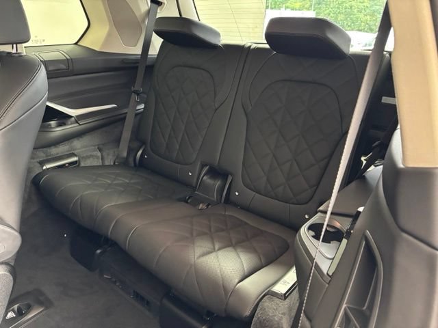 New 2027 BMW X7 xDrive40i AWD/4WD image 16