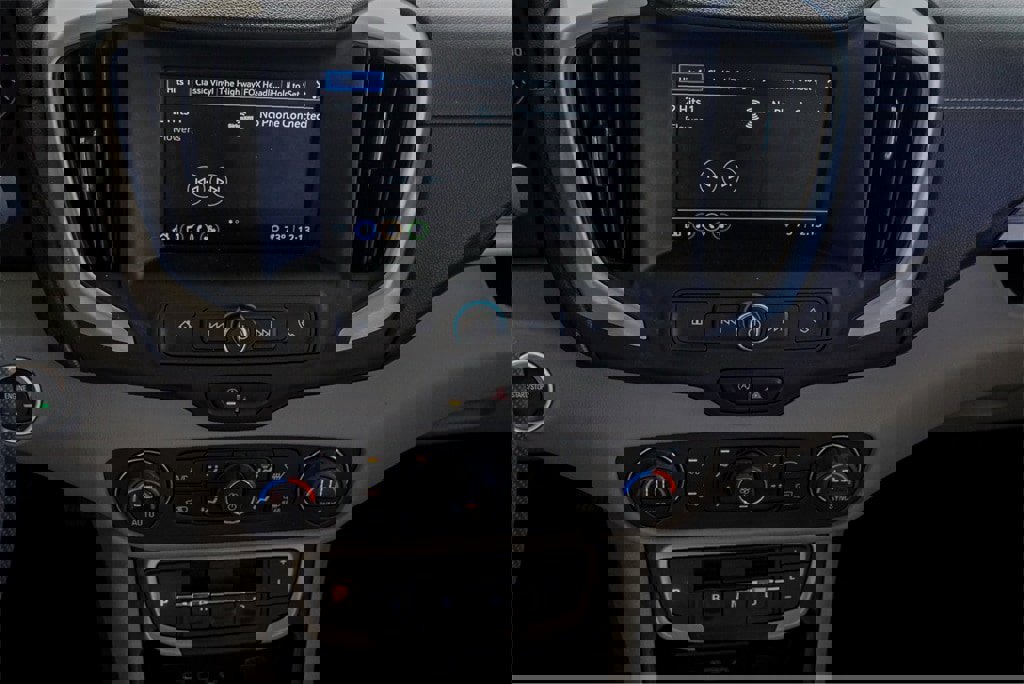 Used 2023 GMC Terrain SLE w/ Driver Convenience Package image 13