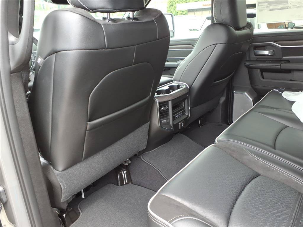 New 2026 RAM 3500 Laramie AWD/4WD image 16