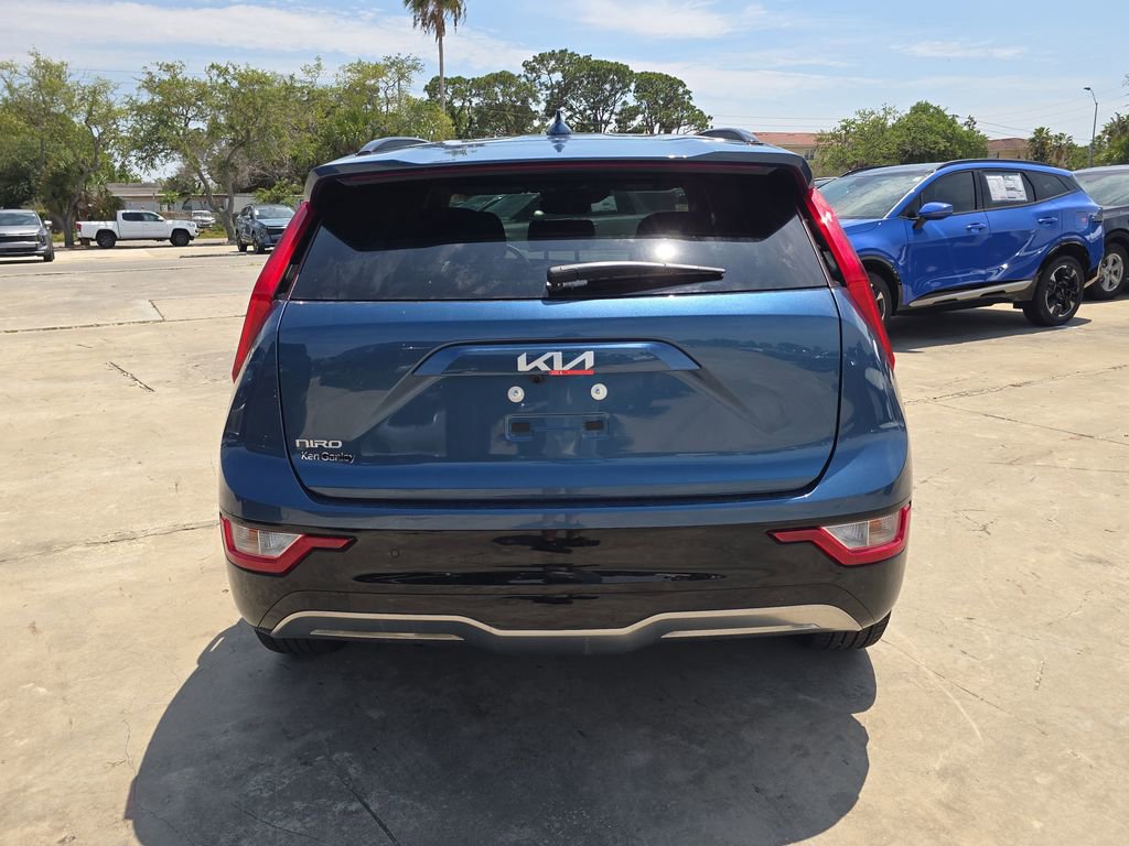 New 2026 Kia Niro Wind FWD image 7