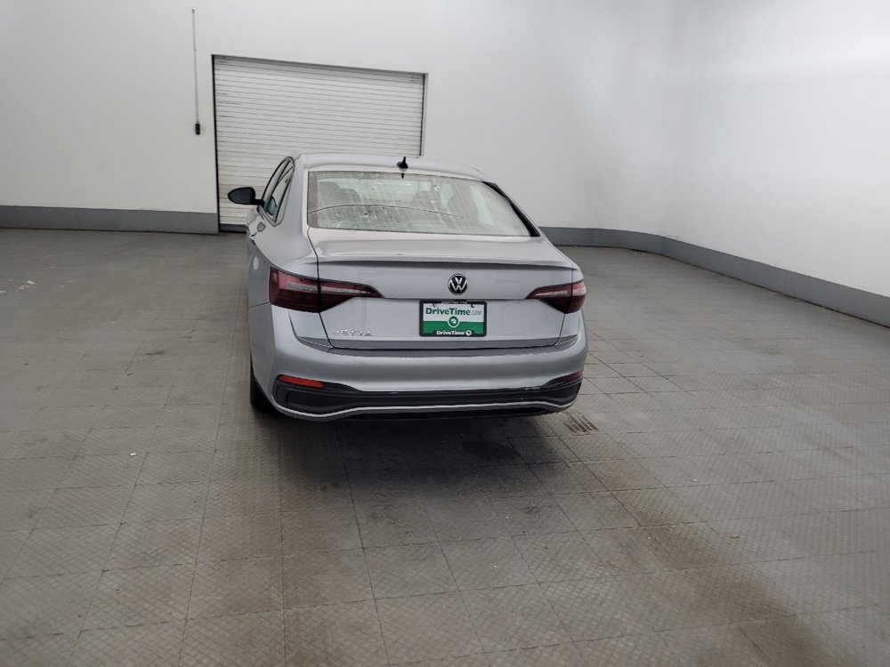 Used 2022 Volkswagen Jetta Sport FWD image 6
