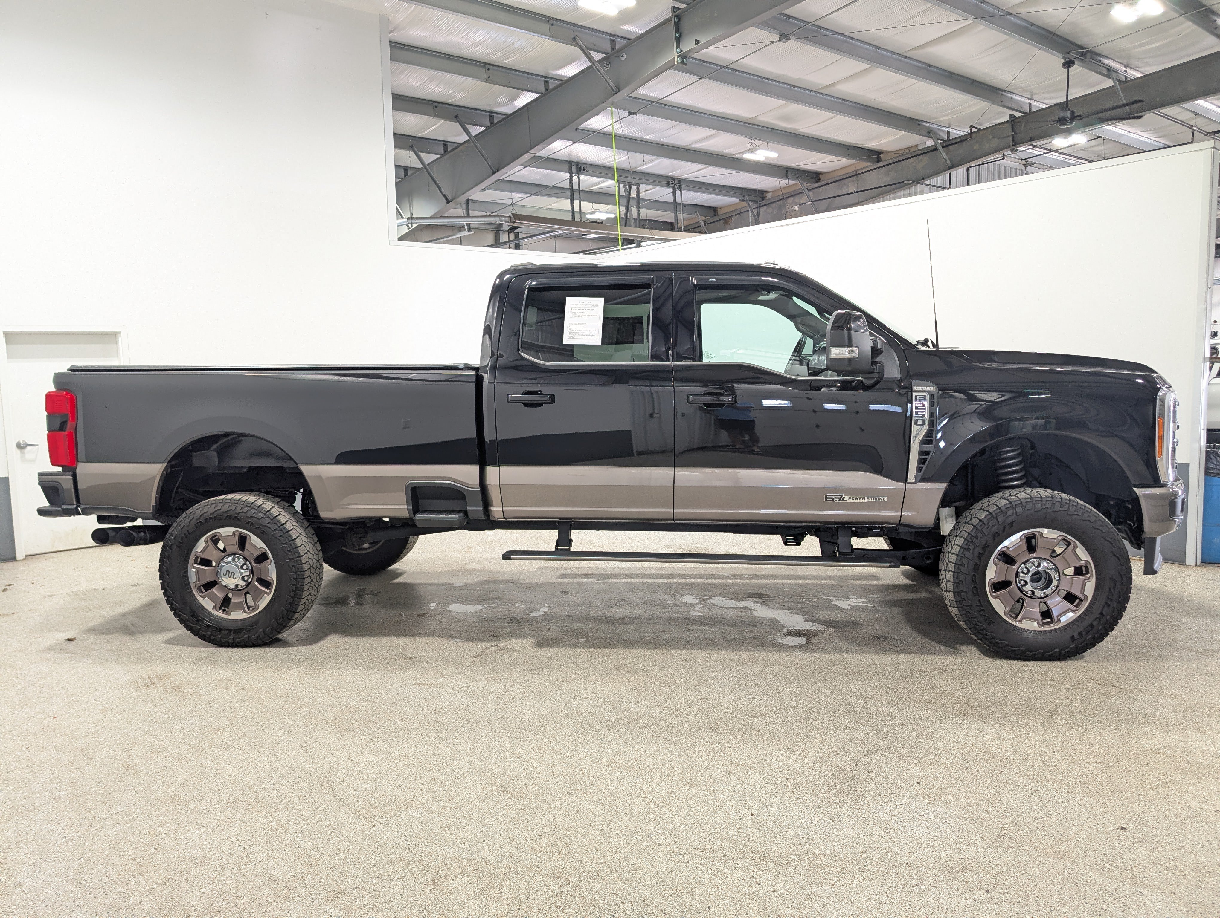 Used 2023 Ford F250 King Ranch AWD/4WD image 2