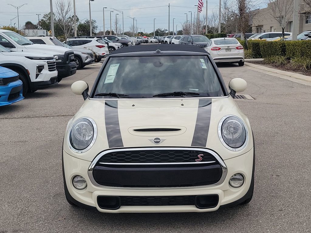 Used 2019 MINI Cooper S w/ Signature Upholstery Package image 12