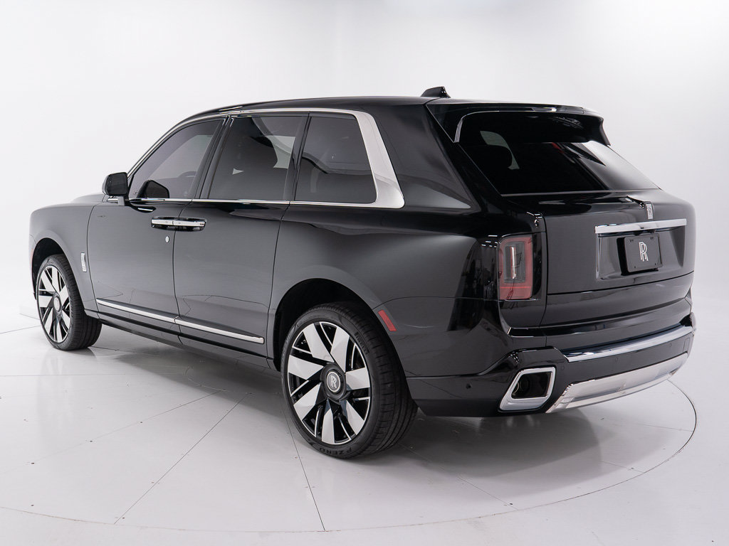 Certified 2026 Rolls-Royce Cullinan w/ Interior Detailing Package AWD/4WD image 3