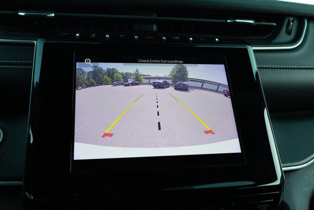 Used 2023 Jeep Grand Cherokee L Laredo RWD image 17