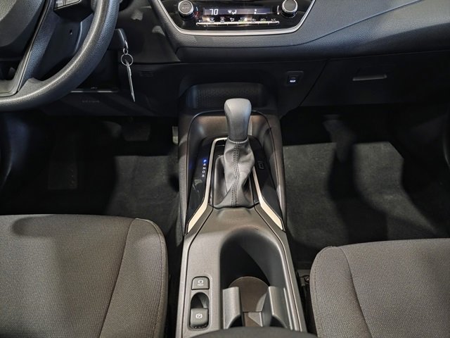 Used 2025 Toyota Corolla LE image 20