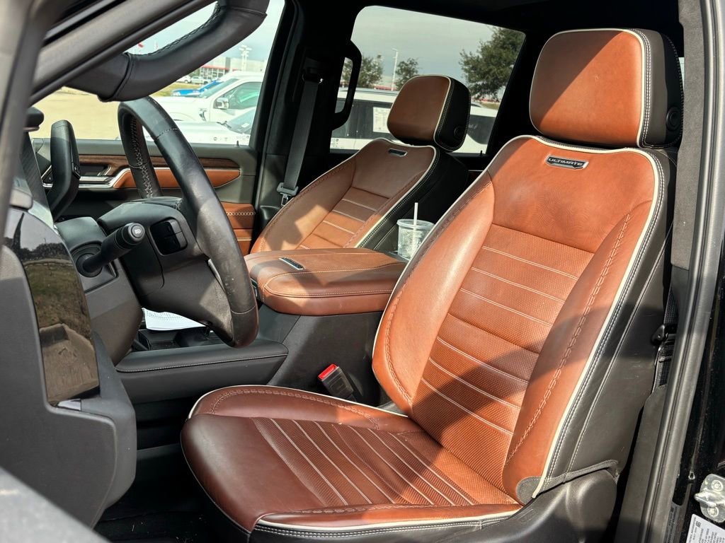 Used 2024 GMC Sierra 3500 Denali Ultimate image 6