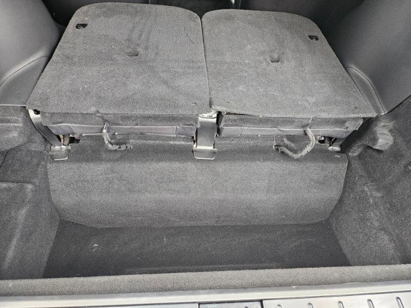 Used 2022 Tesla Model X image 69