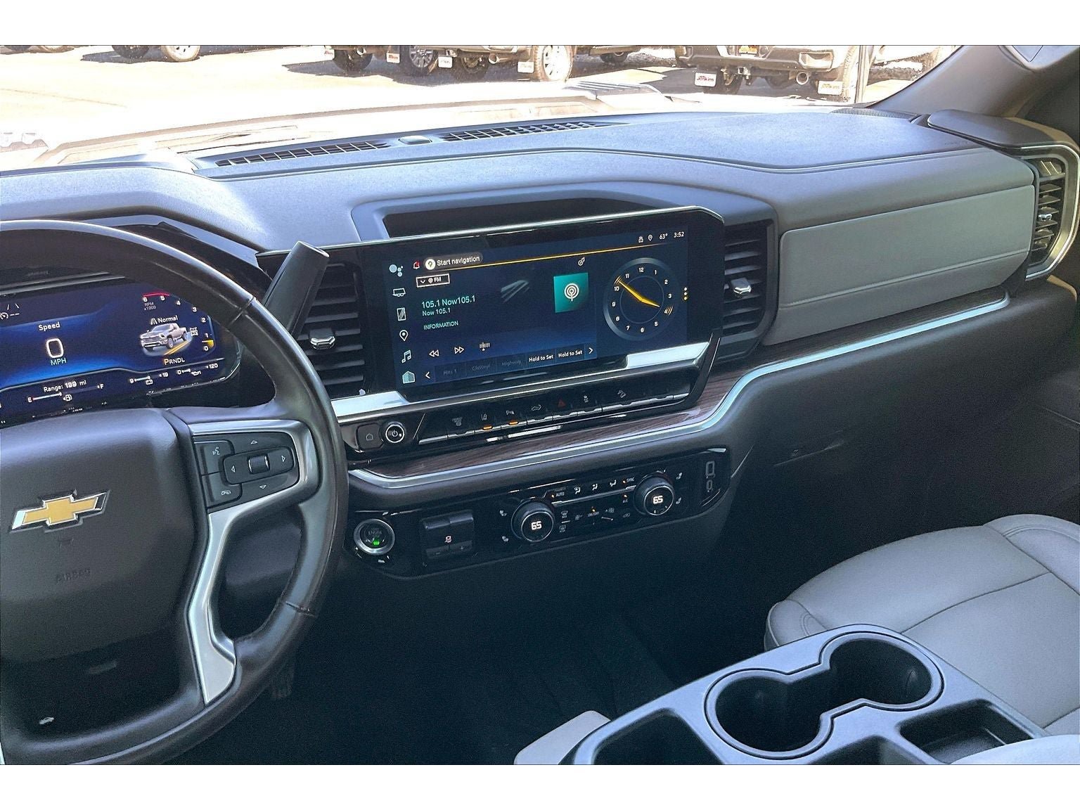 Used 2025 Chevrolet Silverado 3500 LT w/ Safety Package AWD/4WD image 7