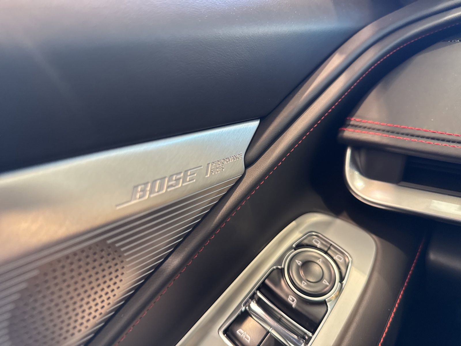 New 2025 Chevrolet Corvette E-Ray image 43