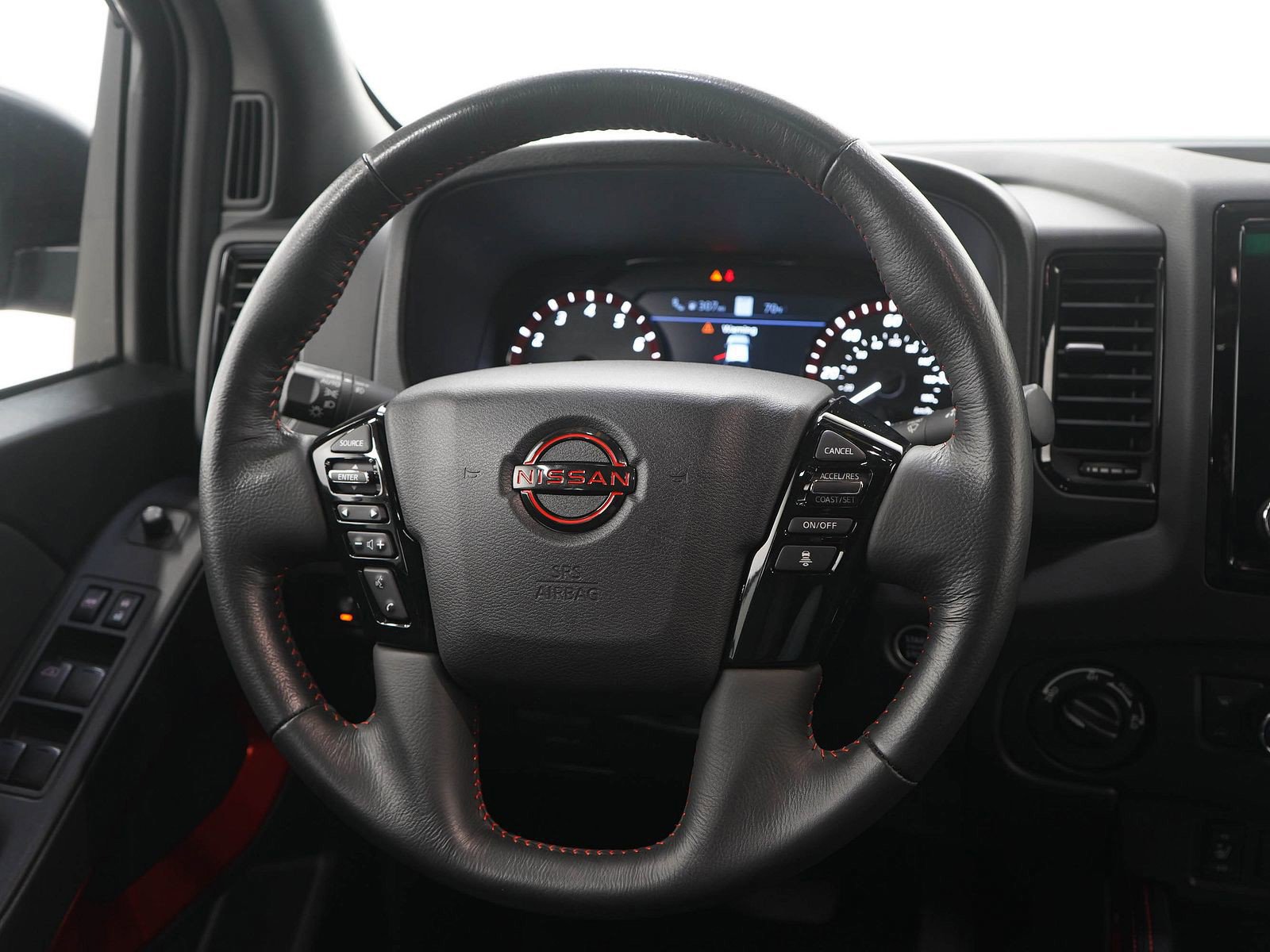 Used 2024 Nissan Frontier PRO-4X w/ Pro Premium Package image 18