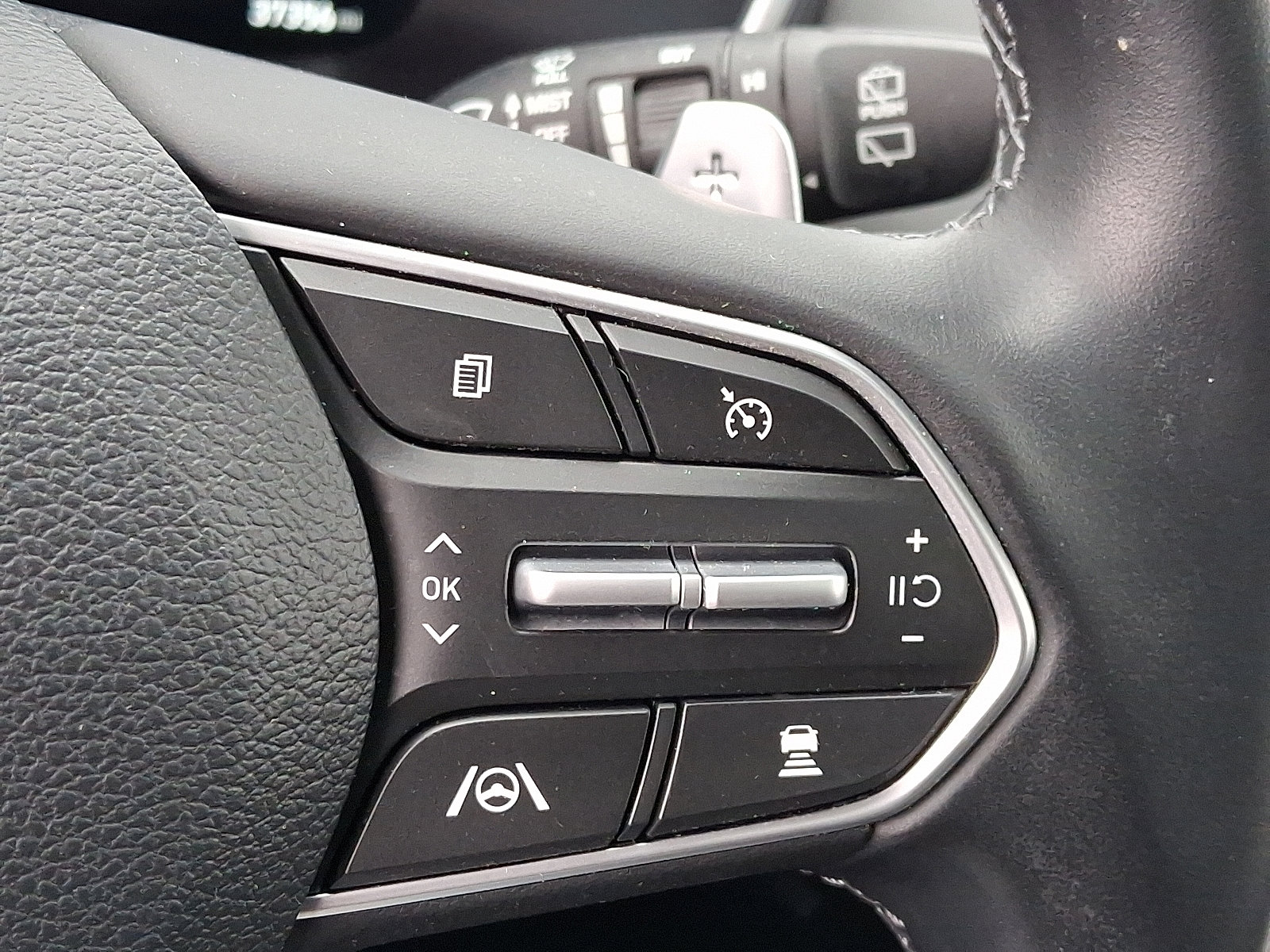 Used 2022 Hyundai Santa Fe SEL w/ Convenience + Premium Package image 23