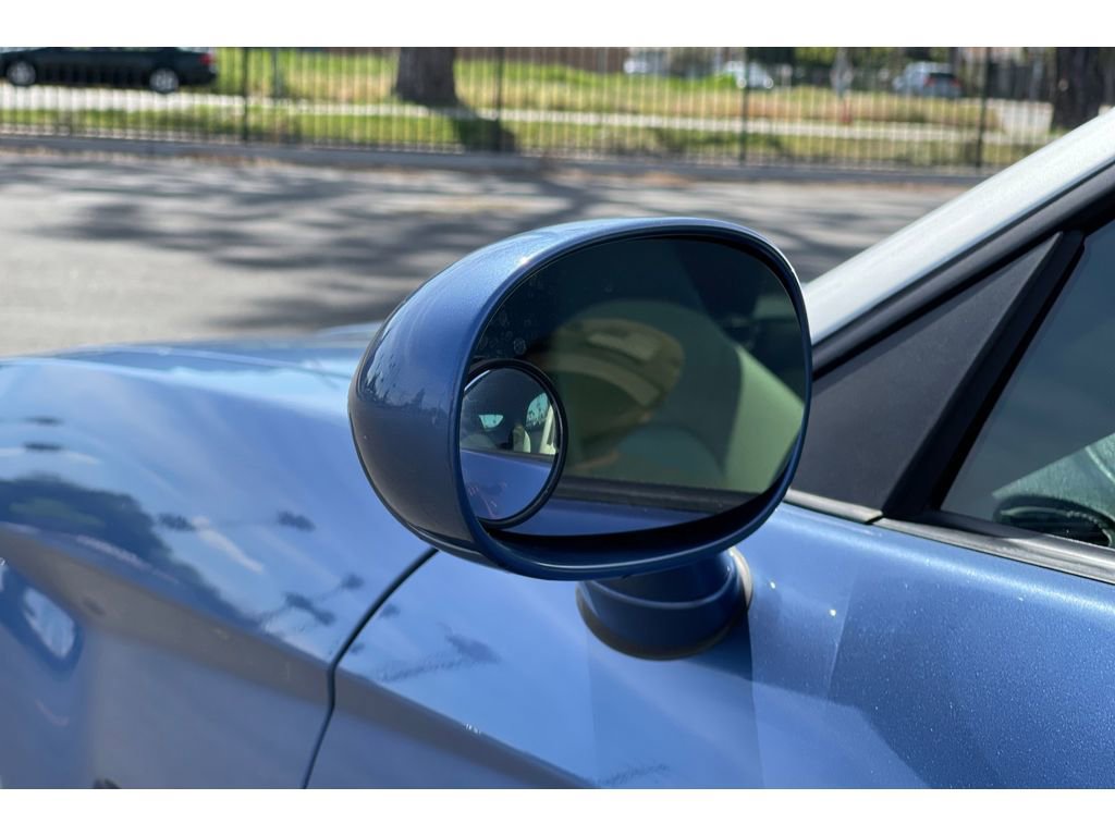 Used 2005 Chrysler Crossfire Limited image 19