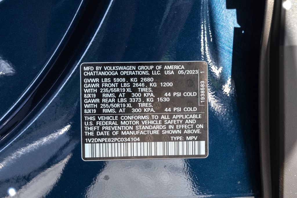 Used 2023 Volkswagen ID.4 Pro AWD/4WD image 36