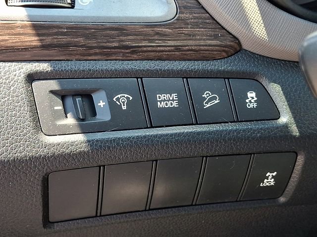 Used 2017 Hyundai Santa Fe Sport AWD/4WD image 20
