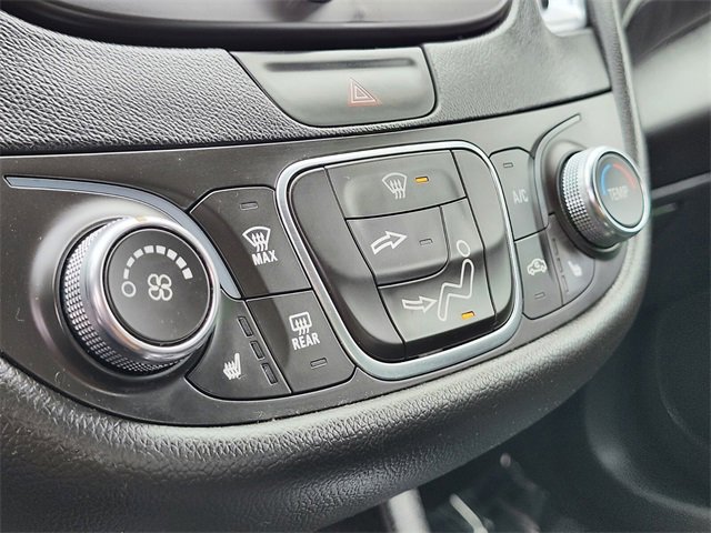 Used 2016 Chevrolet Malibu LT w/ Leather Package image 22