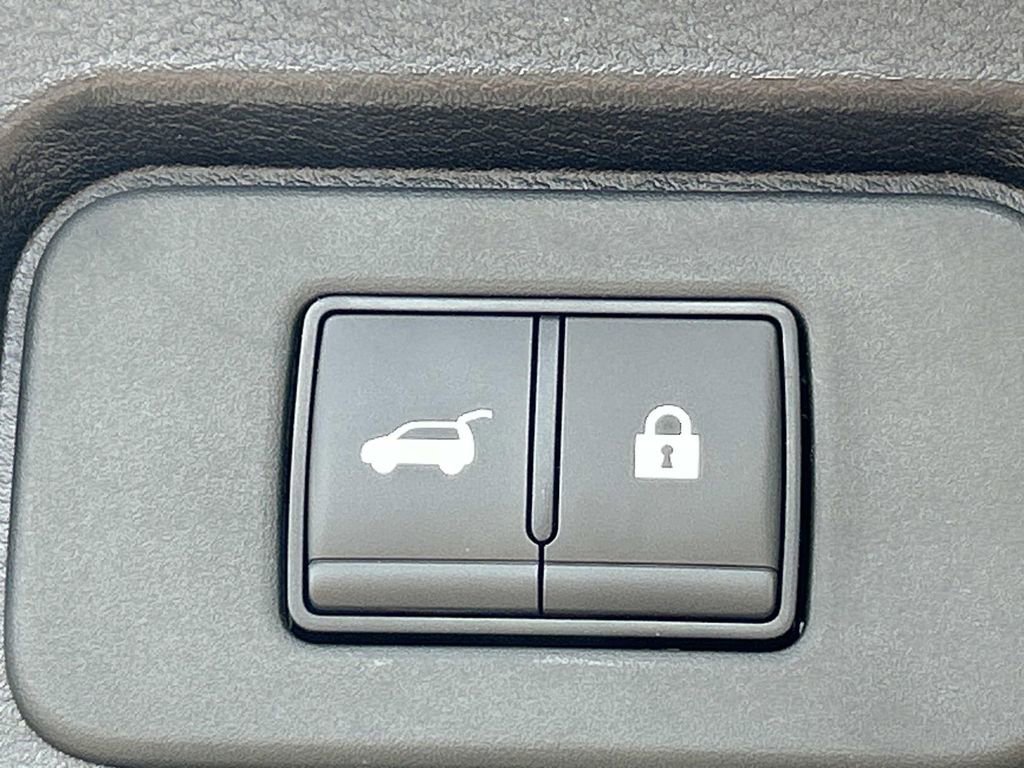 New 2026 Nissan Rogue SV FWD image 13
