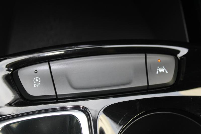 Used 2025 Chevrolet Trax LT image 36